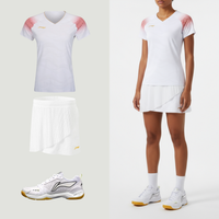 Li-Ning badminton trøje til kvinder med perfekt pasform.